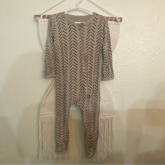 Kyte baby zip romper